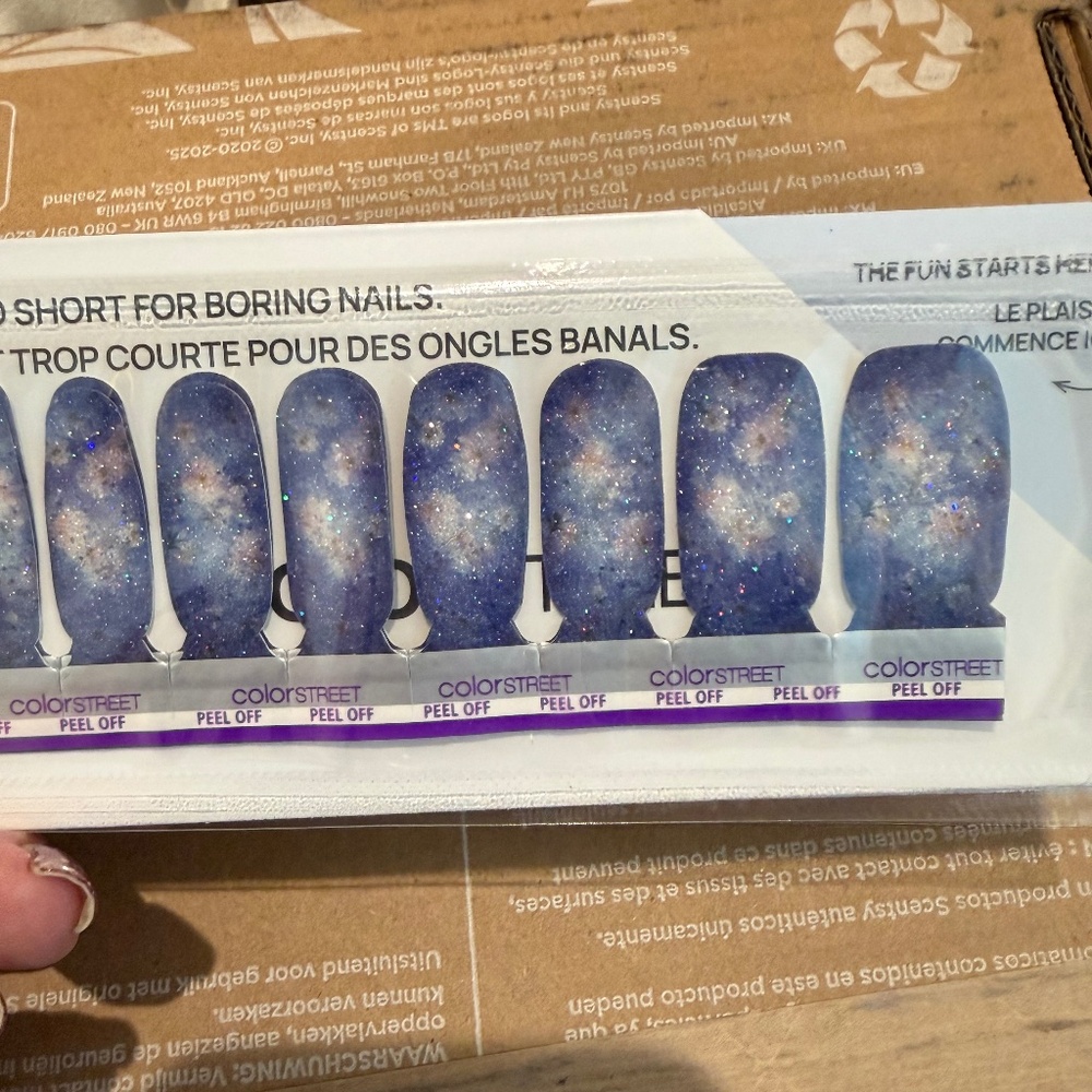 New Color Street Nail Polish Strips- Periwinkle Whisper